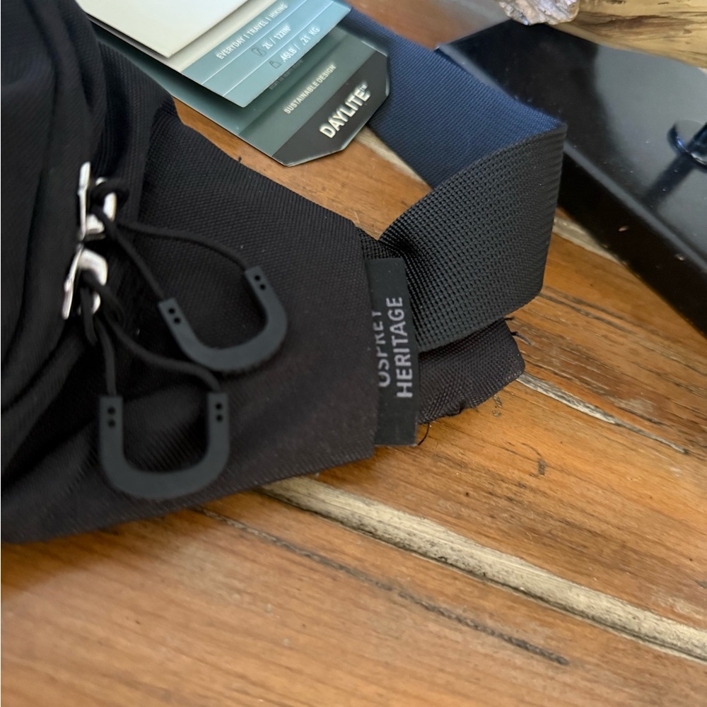 Osprey Black Waist Bag - Picture 3 of 9